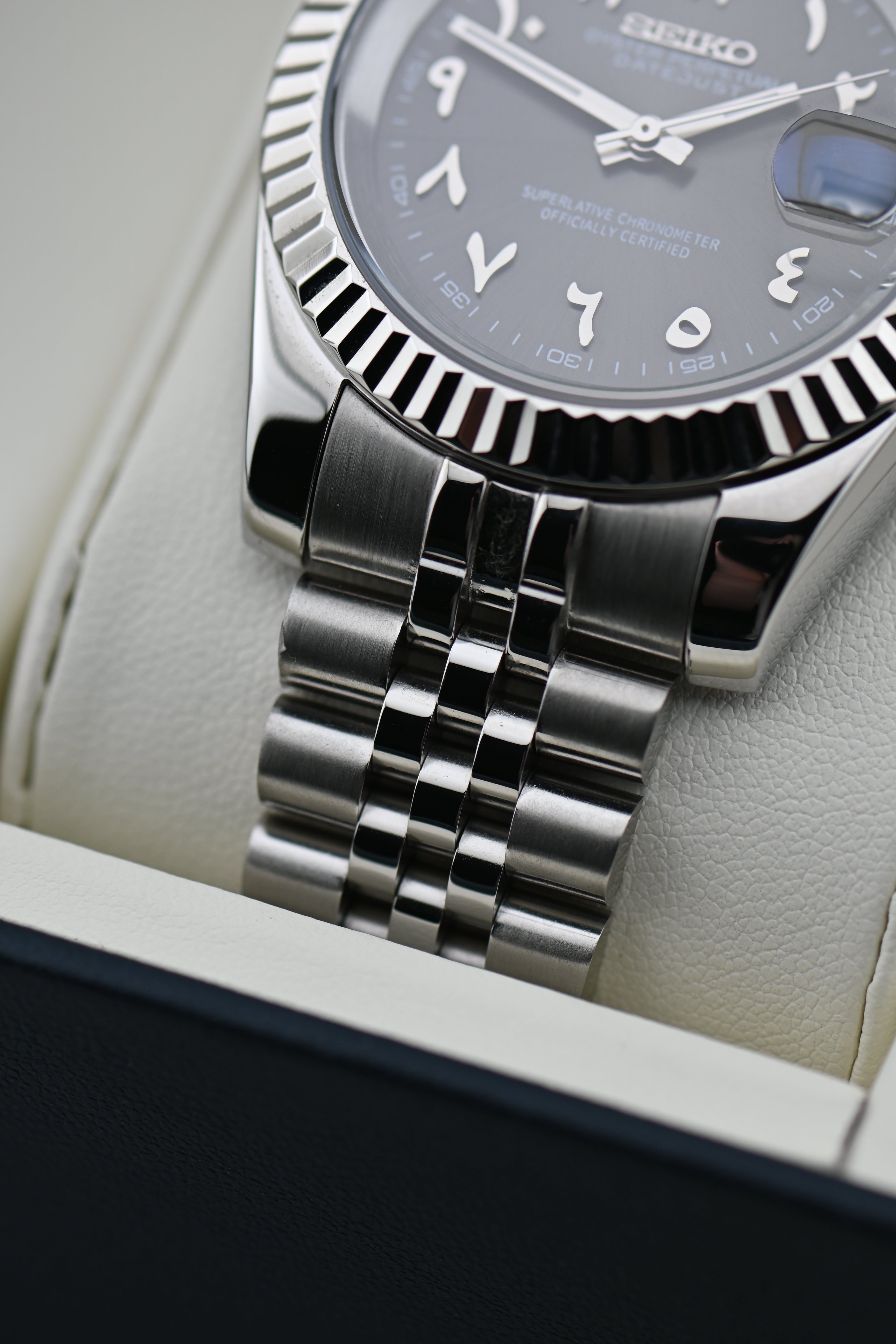 Seikojust Mod - Grey Arabic