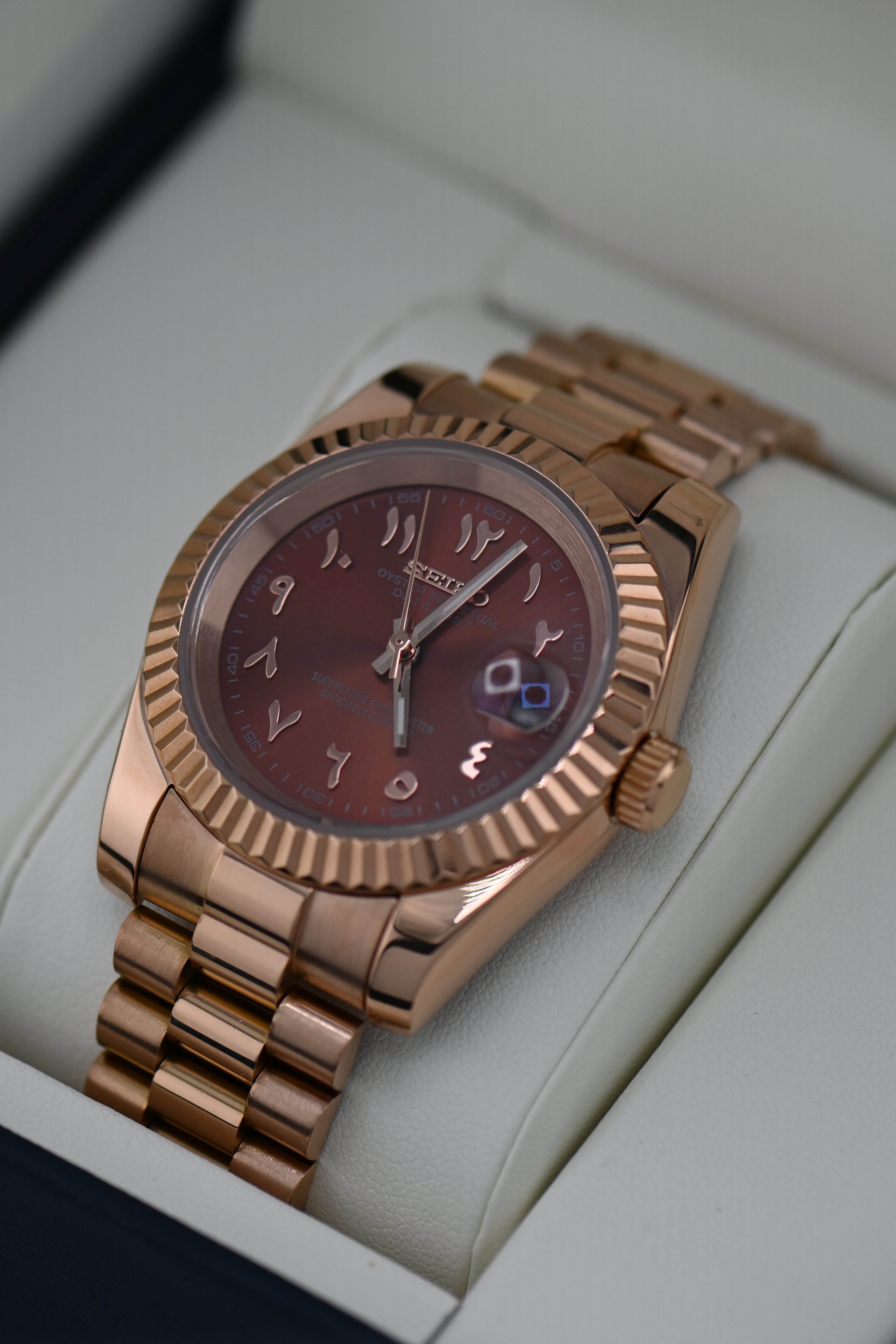 カスタム MOD WATCH NH35 ローズゴールド　チョコレート 日差±1秒 Seikojust Mod Rose Gold - Chocolate Arabic – DHWATCHMODS